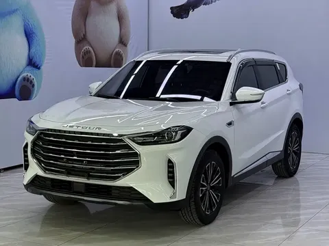2023 Jetour X70 PLUS 1.5T DCT 7-seat