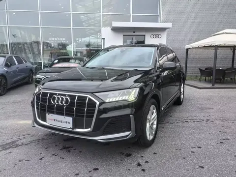 2023 Audi Q7 45 TFSI quattro S line