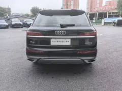 2023 Audi Q7 45 TFSI quattro S line, чёрный — фото 10