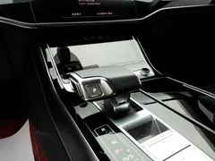 2022 Audi A8L 50 TFSI quattro Comfort Collector's Edition, чёрный — фото 11