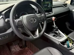 2022 Toyota Wildlander Hybrid 2.5L E-CVT 2WD Premium, чёрный — фото 4