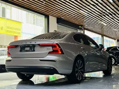 2023 Volvo S60 B4 Luxury — фото 14