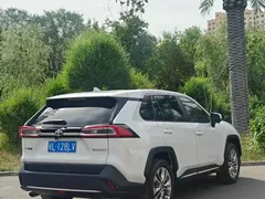 2022 Toyota Wildlander 2.0L CVT 2WD, белый — фото 9