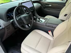 2024 Toyota Alphard Hybrid 2.5L Premium, белый — фото 8