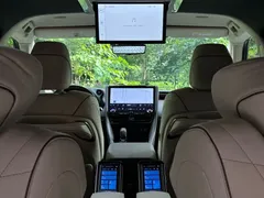 2024 Toyota Alphard Hybrid 2.5L Premium, белый — фото 17