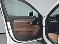 2021 Volvo V90 Cross Country B5 AWD, белый — фото 5