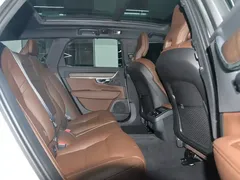 2021 Volvo V90 Cross Country B5 AWD, белый — фото 17