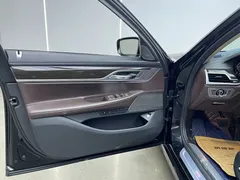 2021 BMW 7 Series 730Li Luxury Package, чёрный — фото 10
