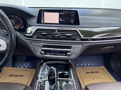 2021 BMW 7 Series 730Li Luxury Package, чёрный — фото 24