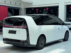 2025 Li Auto MEGA Home, белый — фото 18