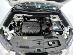 2021 Mitsubishi Outlander 2.0L 2WD 5, белый — фото 18