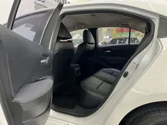 2021 Toyota Corolla 1.2T S-CVT Elite, белый — фото 14