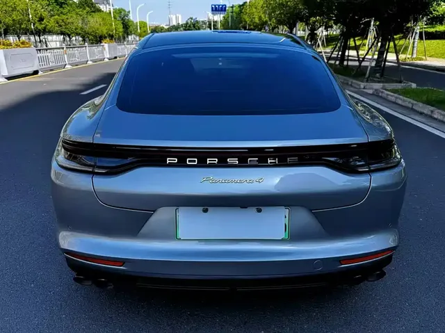 2021 Porsche Panamera 4 E-Hybrid 2.9T PHEV