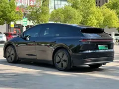 2025 Li Auto i6 2WD Standard, чёрный — фото 9