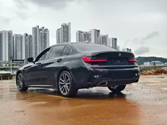 2022 BMW 3 Series 325i M Sport Package, чёрный — фото 6