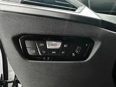 2023 BMW 3 Series 320i M Sport Package, белый — фото 17