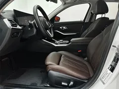 2023 BMW 3 Series 320i M Sport Package, белый — фото 24