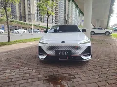 2023 Changan UNI-V 1.5T Sport, белый — фото 2