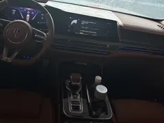 2025 Hongqi H9 2.0T 2WD 5, чёрный — фото 10