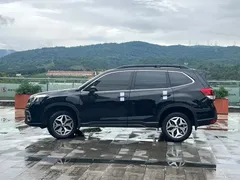 2021 Subaru Forester 2.0i Luxury EyeSight, чёрный — фото 8