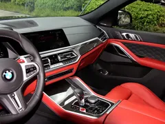 2022 BMW X6 M, чёрный — фото 7