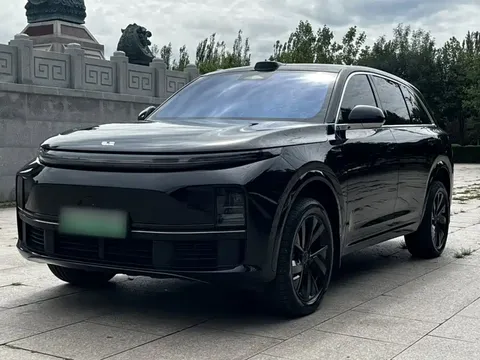 2023 Li Auto L7 Pro