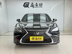 2020 Lexus ES 200, чёрный — фото 2