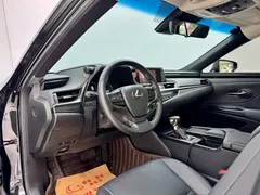 2020 Lexus ES 200, чёрный — фото 6