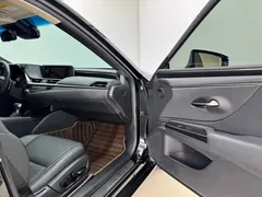 2020 Lexus ES 200, чёрный — фото 12
