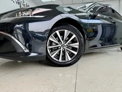 2020 Lexus ES 200, чёрный — фото 21