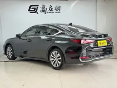 2020 Lexus ES 200, чёрный — фото 26