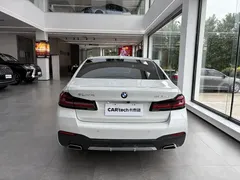 2022 BMW 5 Series 5 525Li M, белый — фото 5