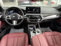 2022 BMW 5 Series 5 525Li M, белый — фото 11