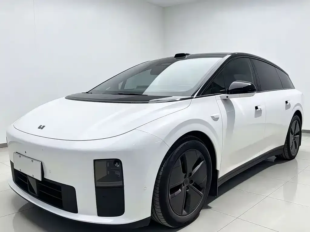 2025 Li Auto i6 2WD