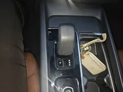 2022 Volvo XC60 4WD Zhiyi Luxury, белый — фото 14