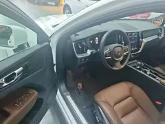 2022 Volvo XC60 4WD Zhiyi Luxury, белый — фото 16