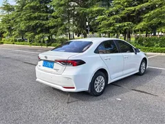 2021 Toyota Corolla 1.2T S-CVT Pioneer, белый — фото 4