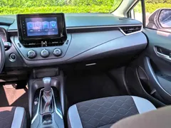 2021 Toyota Corolla 1.2T S-CVT Pioneer, белый — фото 13