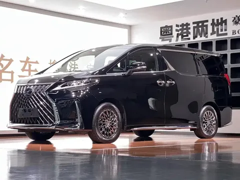 2020 Lexus LM 300h
