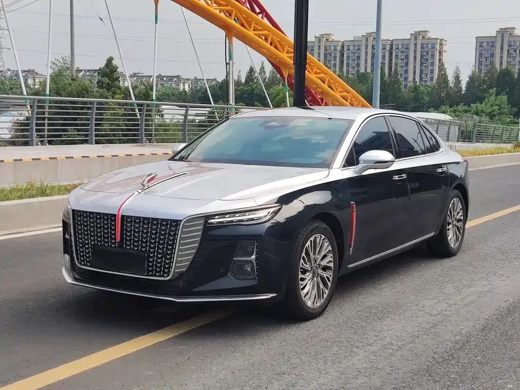 2024 Hongqi H5 2.0T AT