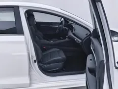 2020 Changan Eado PLUS 1.4T GDI DCT, белый — фото 8