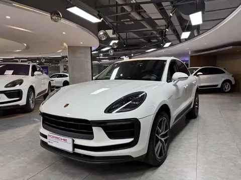 2023 Porsche Macan 2.0T
