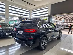 2022 BMW X5 xDrive 30Li M, чёрный — фото 6