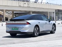 2026 Xpeng P7+ EV 615 Max Flagship — фото 4
