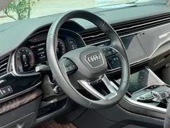 2022 Audi Q8 55 TFSI, чёрный — фото 15