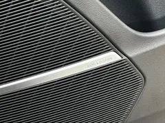 2022 Audi Q8 55 TFSI, чёрный — фото 21