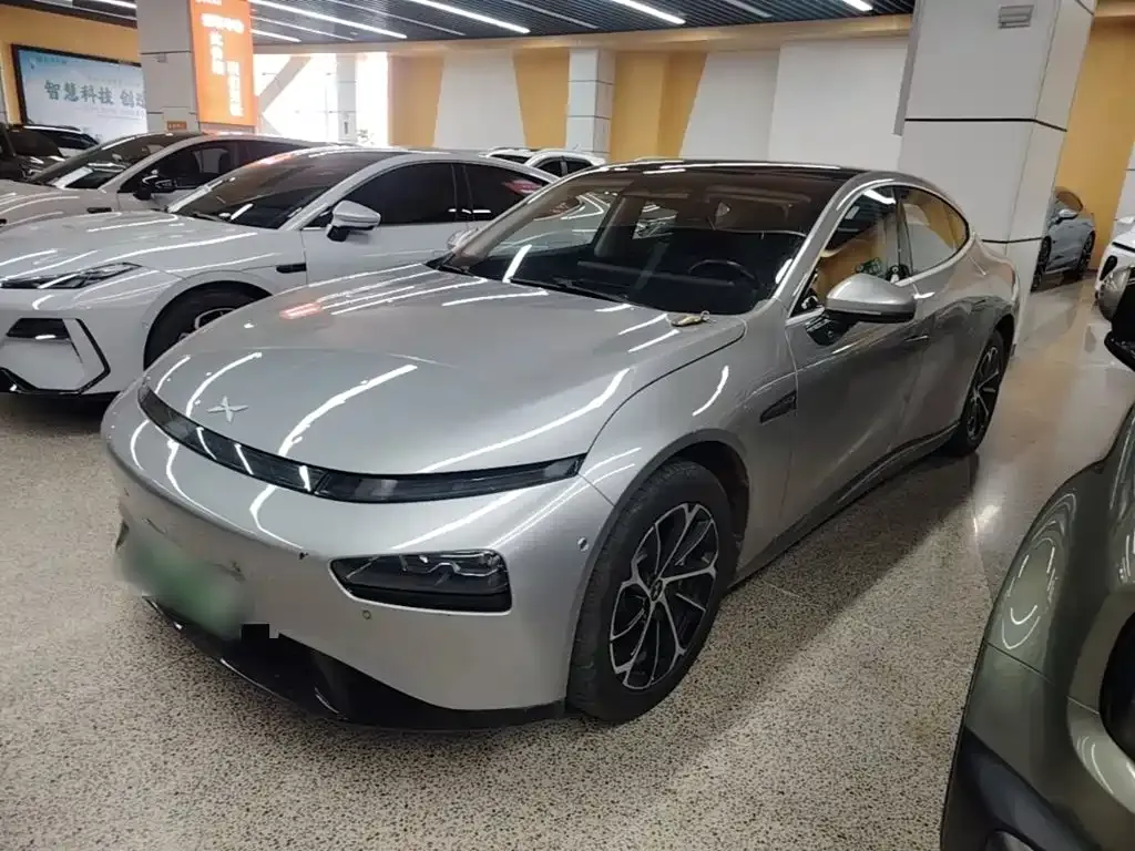2023 Xpeng P7 586E