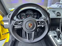 2022 Porsche 718 Cayman 2.0T — фото 8