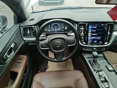 2021 Volvo S60 T4 Luxury — фото 11