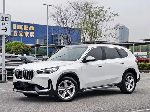 2023 BMW X1